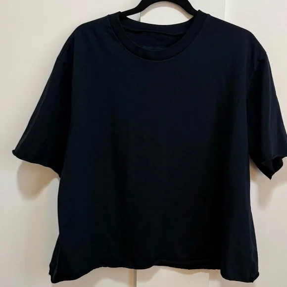 Frank & Eileen Perry Crewneck Tee NYC City Style Casual Classic Designer Top - Picture 4 of 6